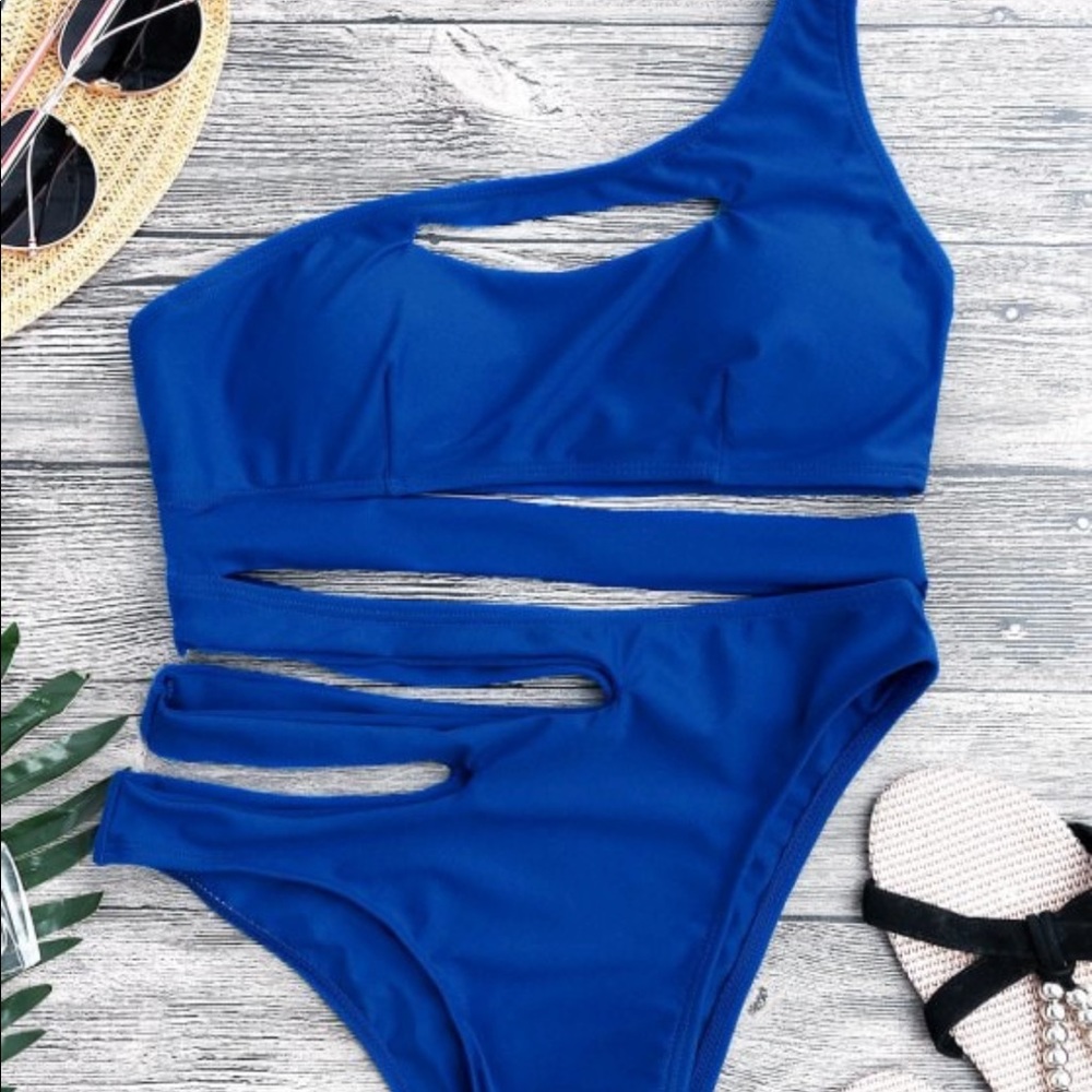 Blue one piece ripped zaful nwt size medium